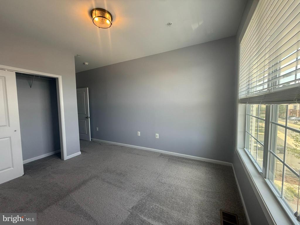 23315 MILLTOWN KNOLL SQUARE 104