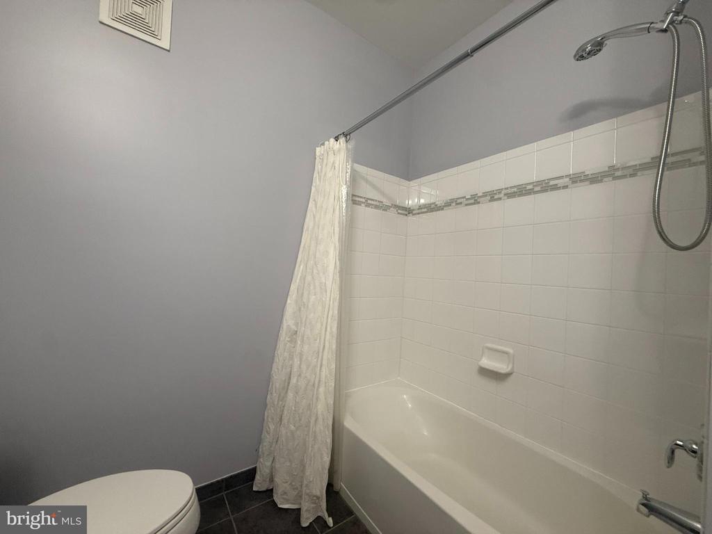 23315 MILLTOWN KNOLL SQUARE 104