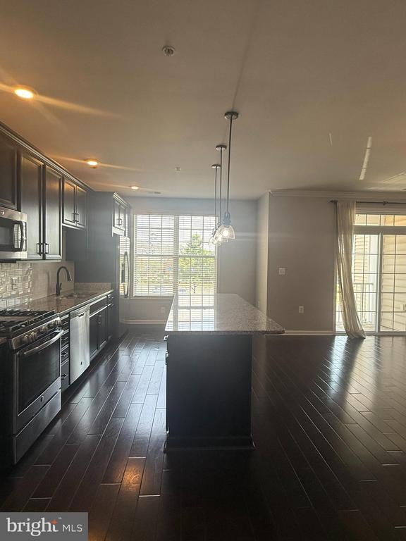 23315 MILLTOWN KNOLL SQUARE 104