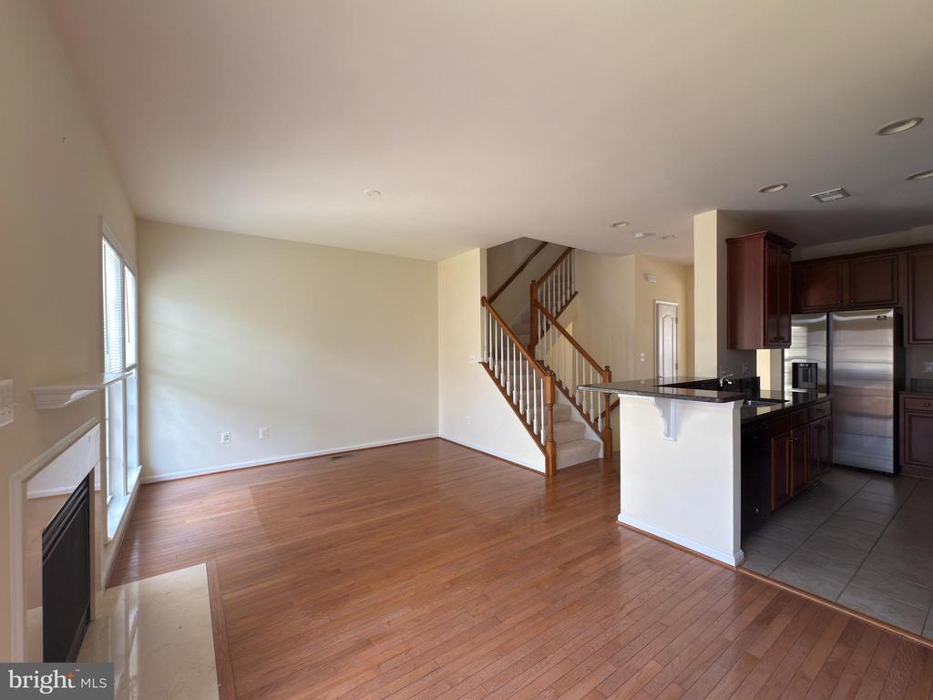 21929 BAYARD TERRACE
