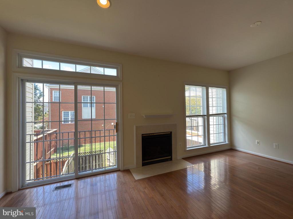 21929 BAYARD TERRACE