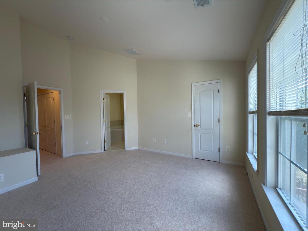 21929 BAYARD TERRACE
