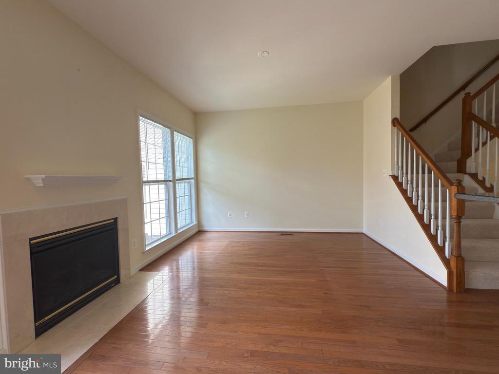 21929 BAYARD TERRACE