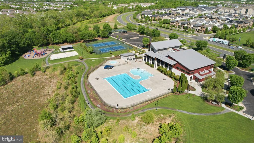 44691 WELLFLEET DRIVE Unit: 209