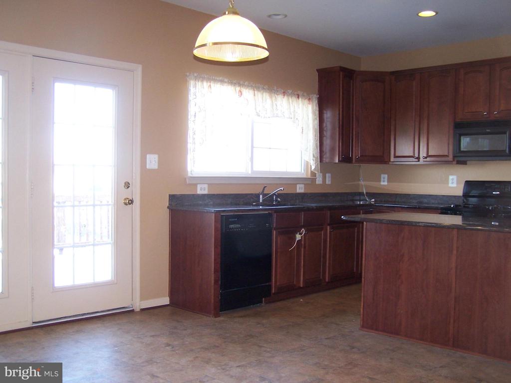 965 DEVONSHIRE CIRCLE