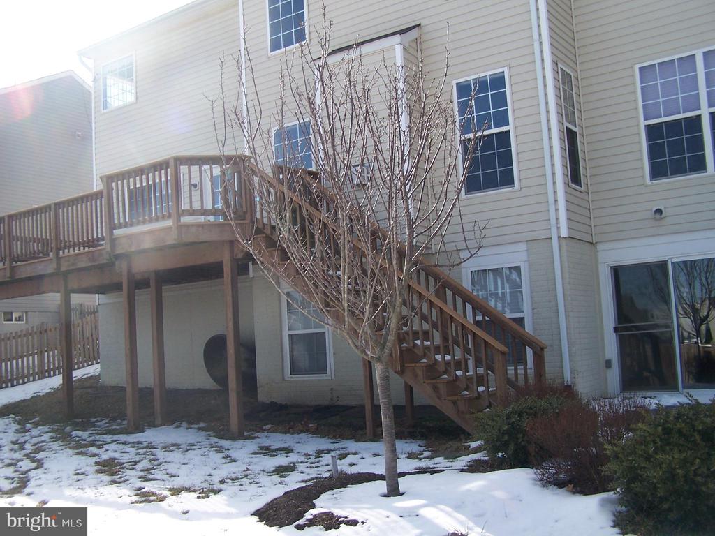 965 DEVONSHIRE CIRCLE