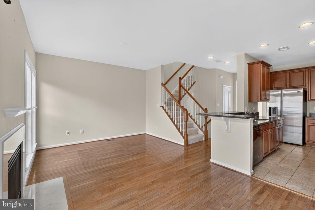 21929 BAYARD TERRACE
