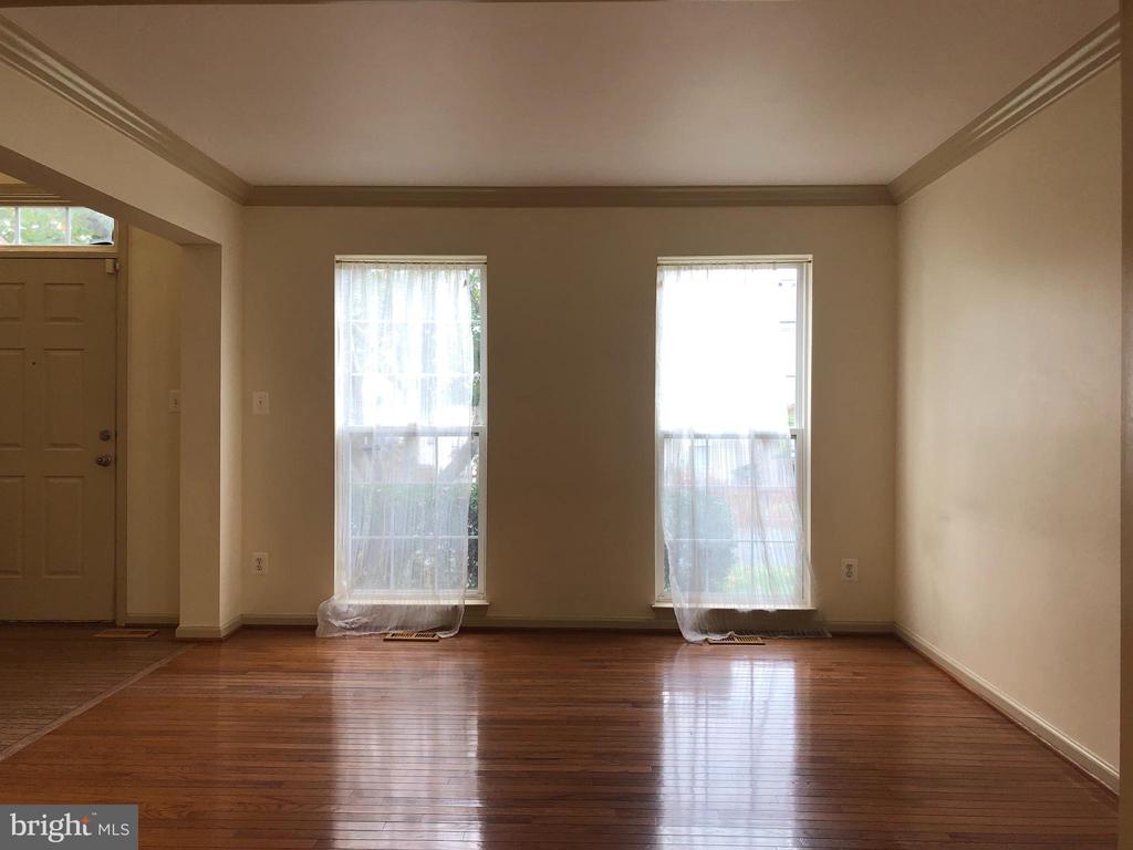 6921 CONLEY PLACE