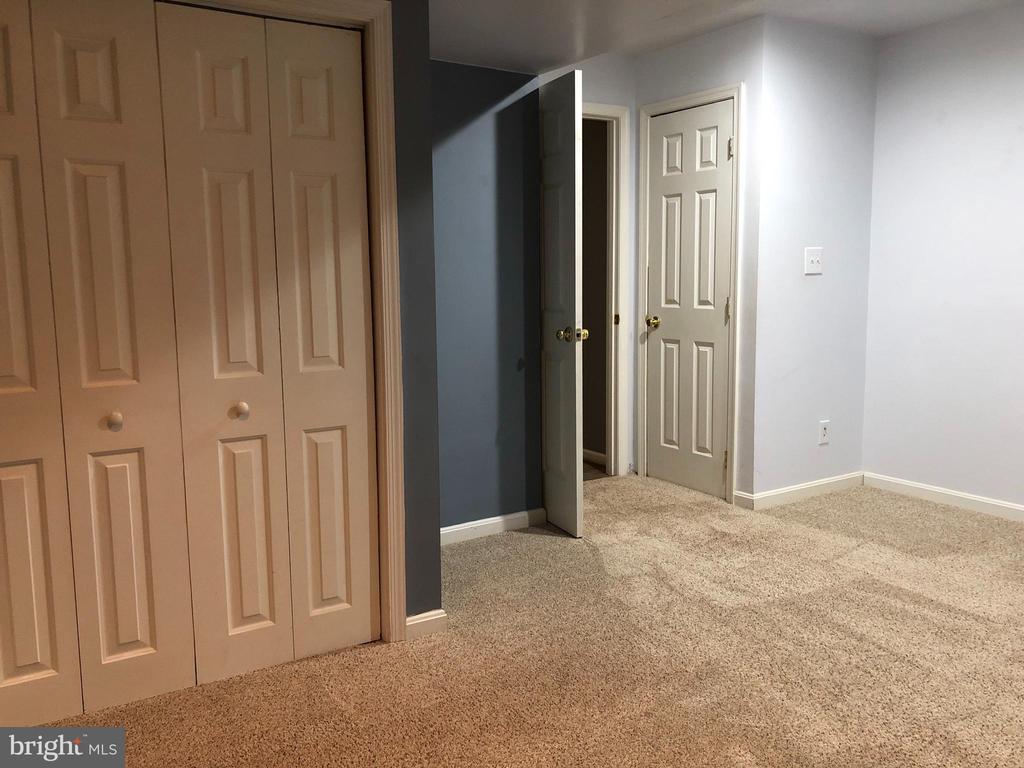 6921 CONLEY PLACE