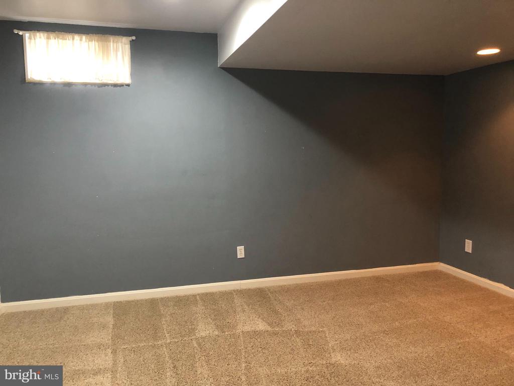 6921 CONLEY PLACE