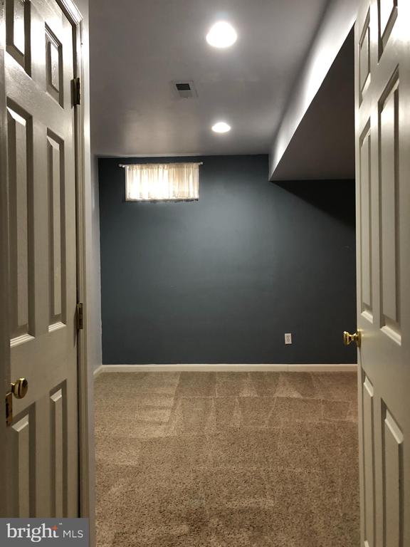 6921 CONLEY PLACE