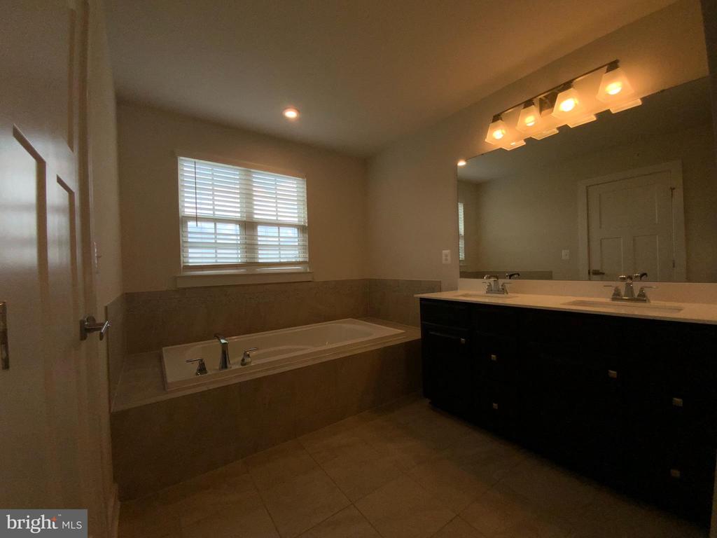 11185 WHEELER RIDGE DRIVE
