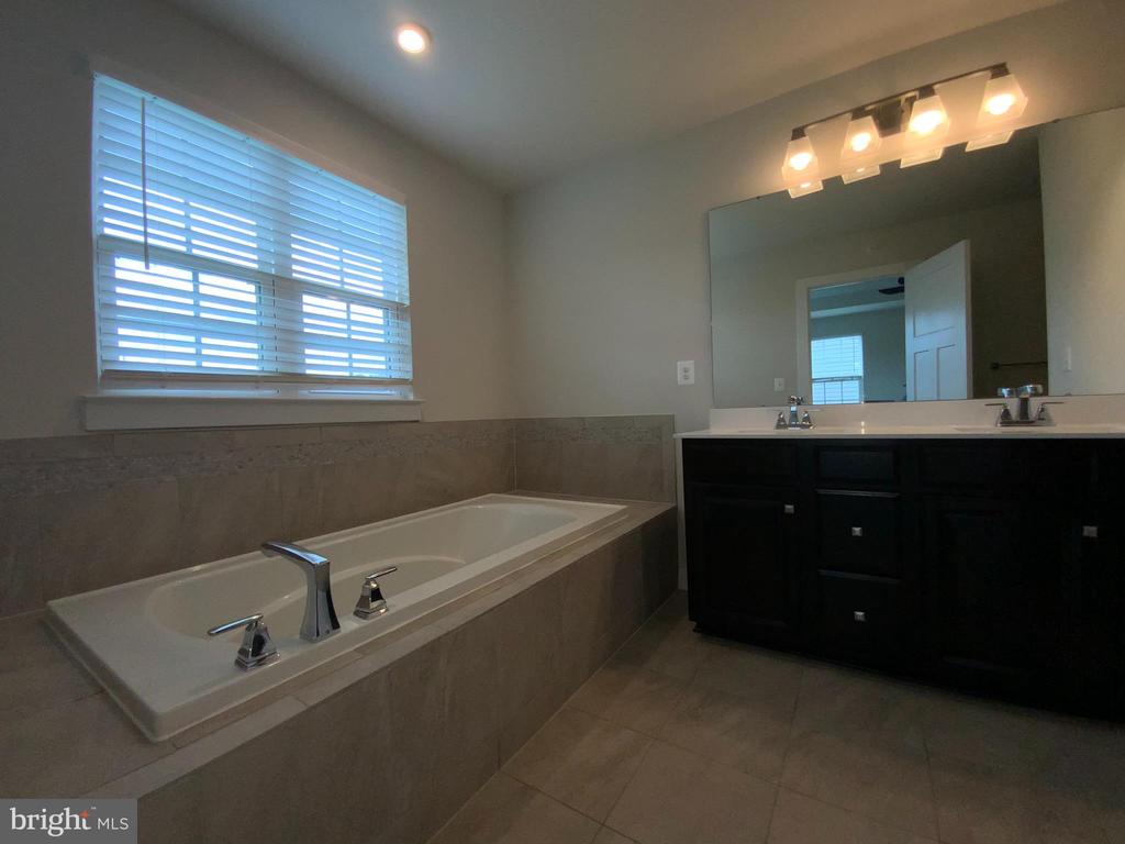 11185 WHEELER RIDGE DRIVE