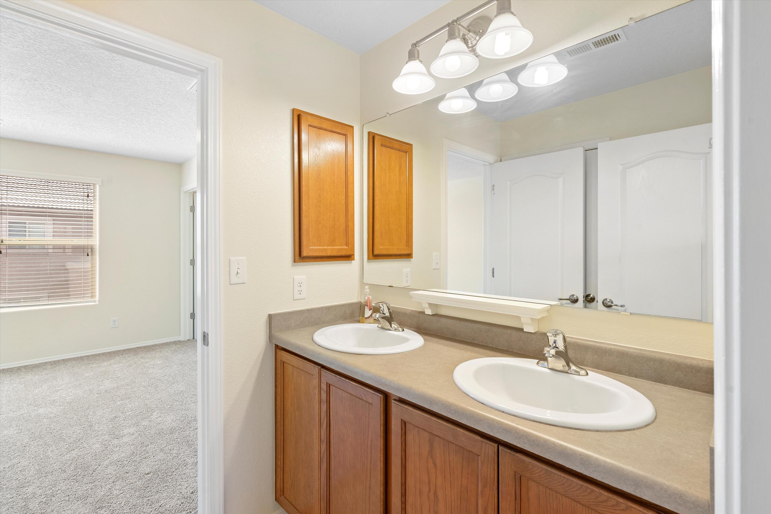 10832 Crissy Field Way NE