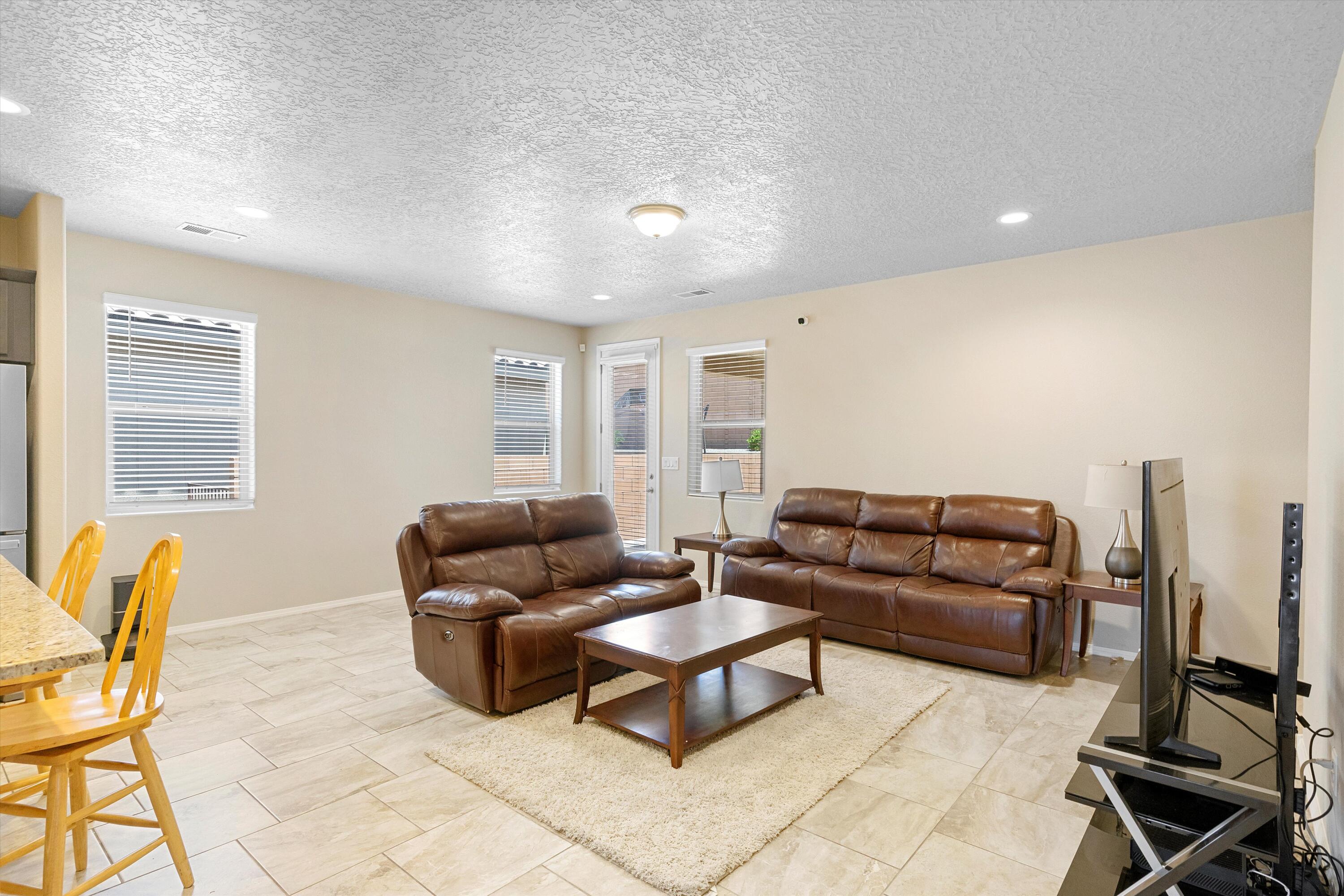 2036 Canyon Wren Court SE