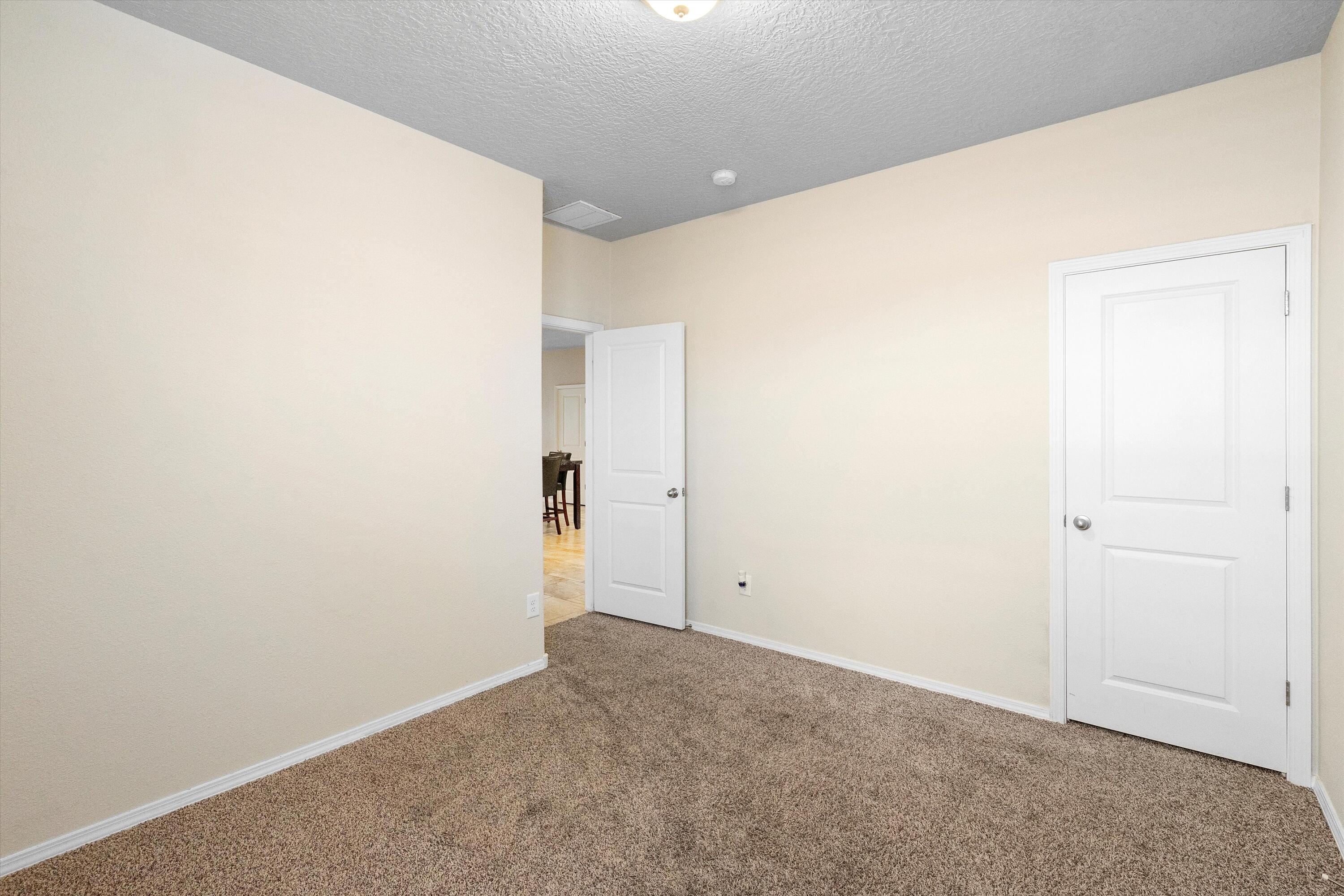 2036 Canyon Wren Court SE