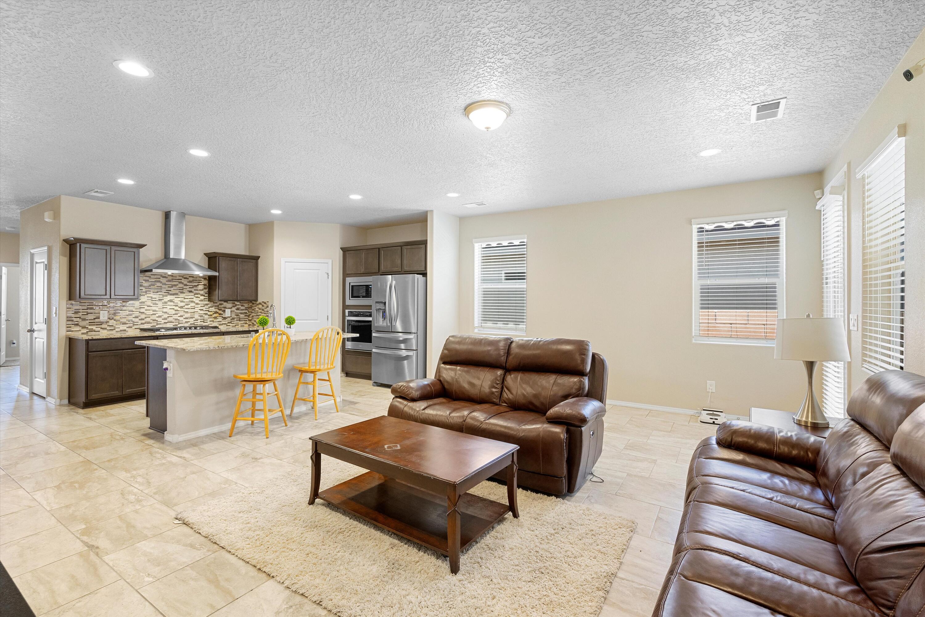 2036 Canyon Wren Court SE