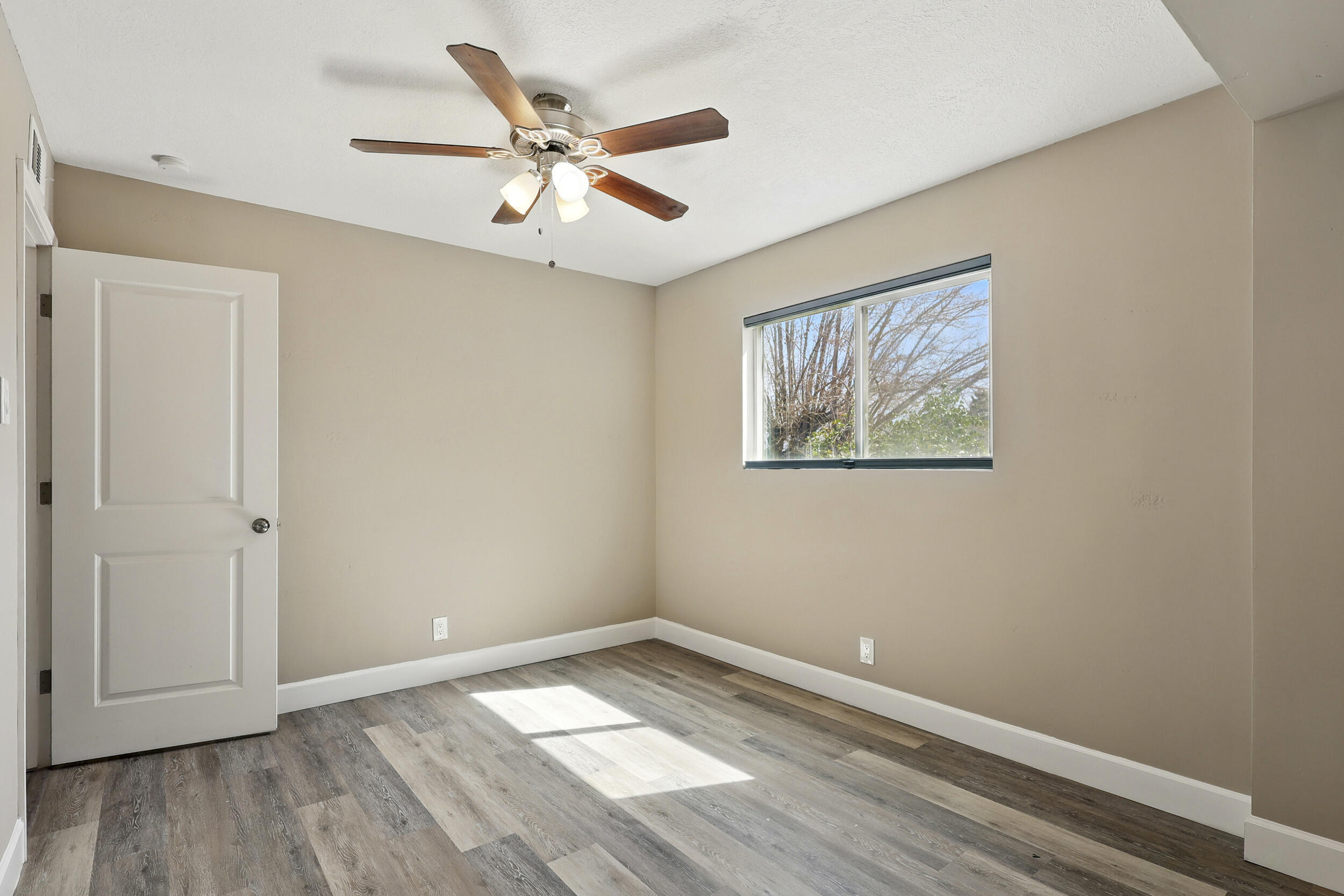 1308 Linda Court NW