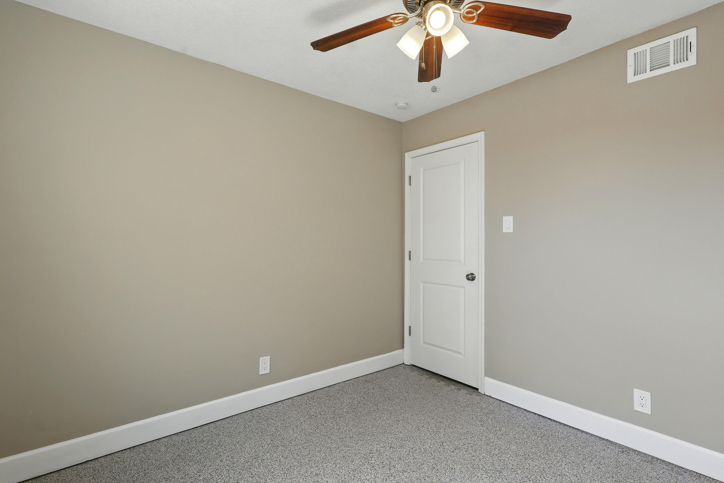 1308 Linda Court NW