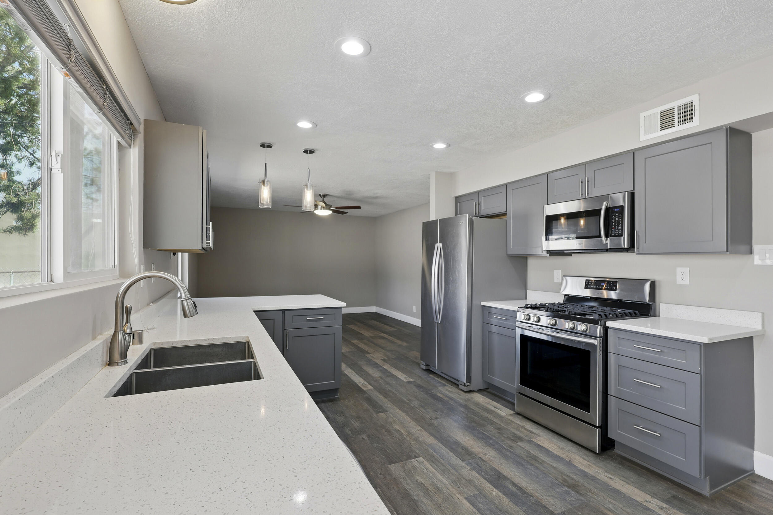 1308 Linda Court NW
