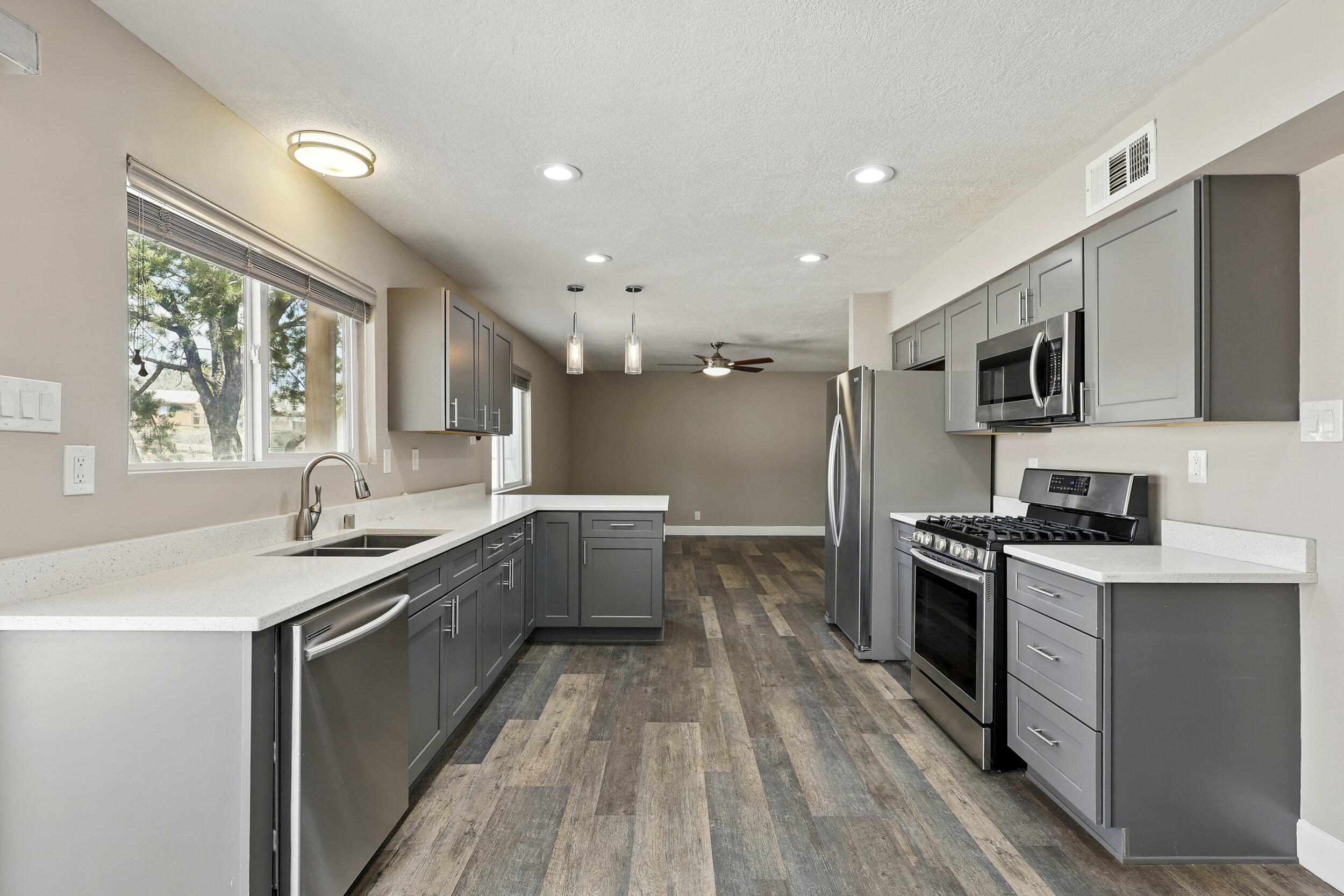 1308 Linda Court NW