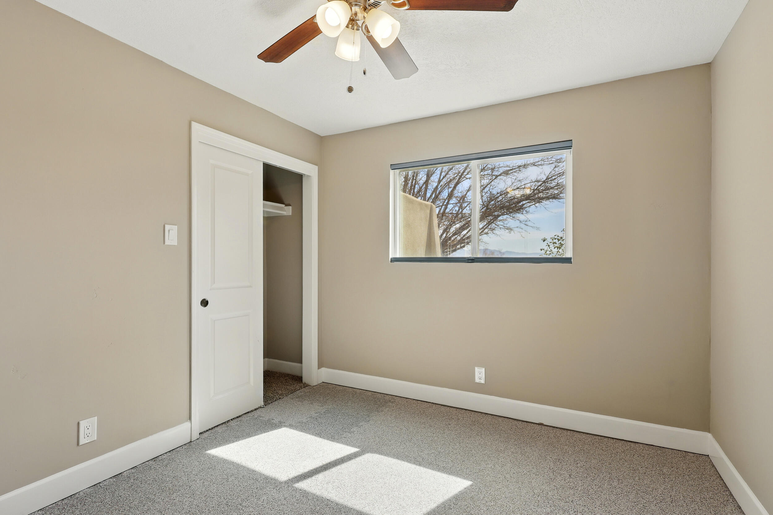 1308 Linda Court NW