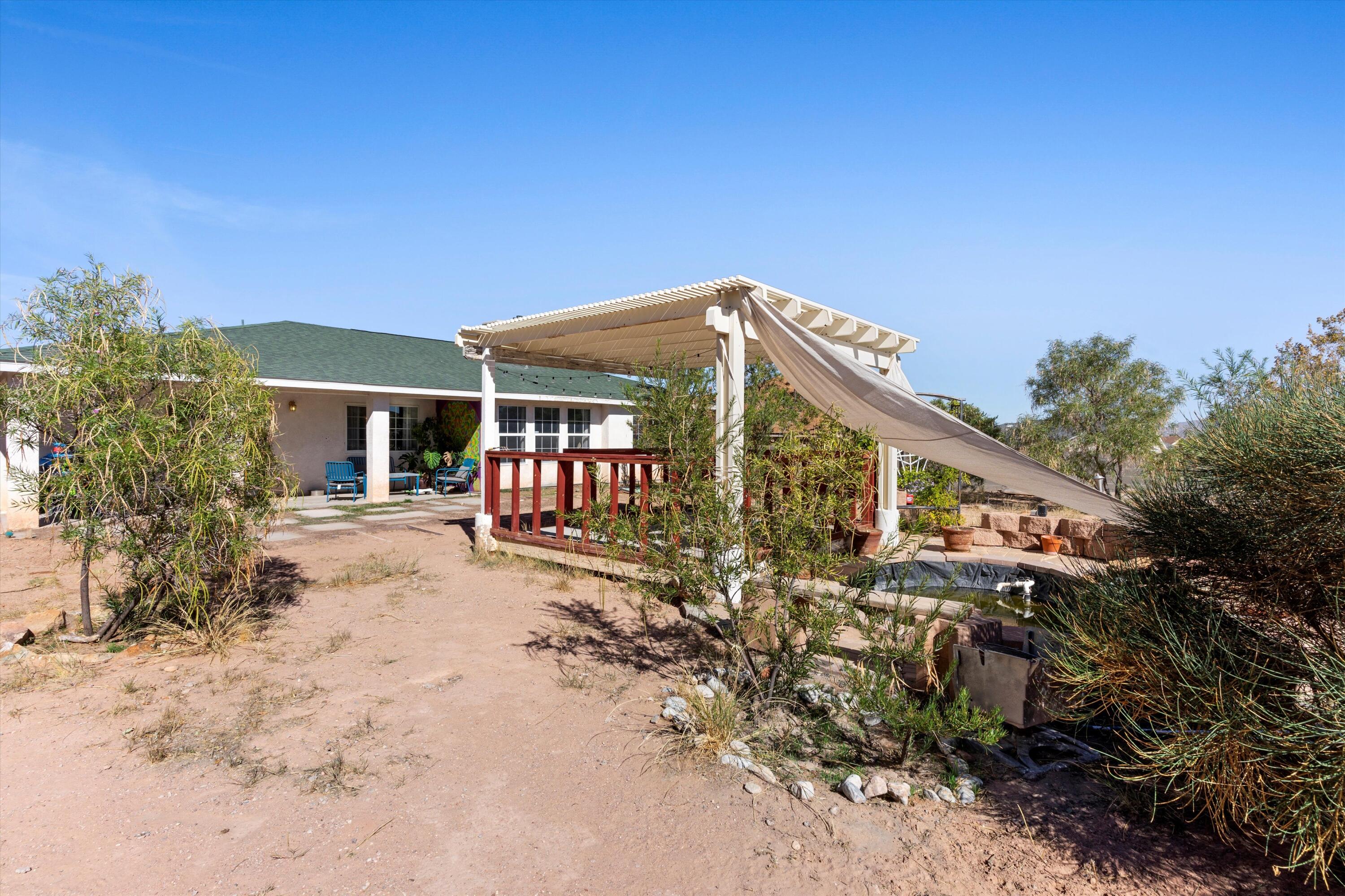 6968 ALBANY HILLS Drive NE