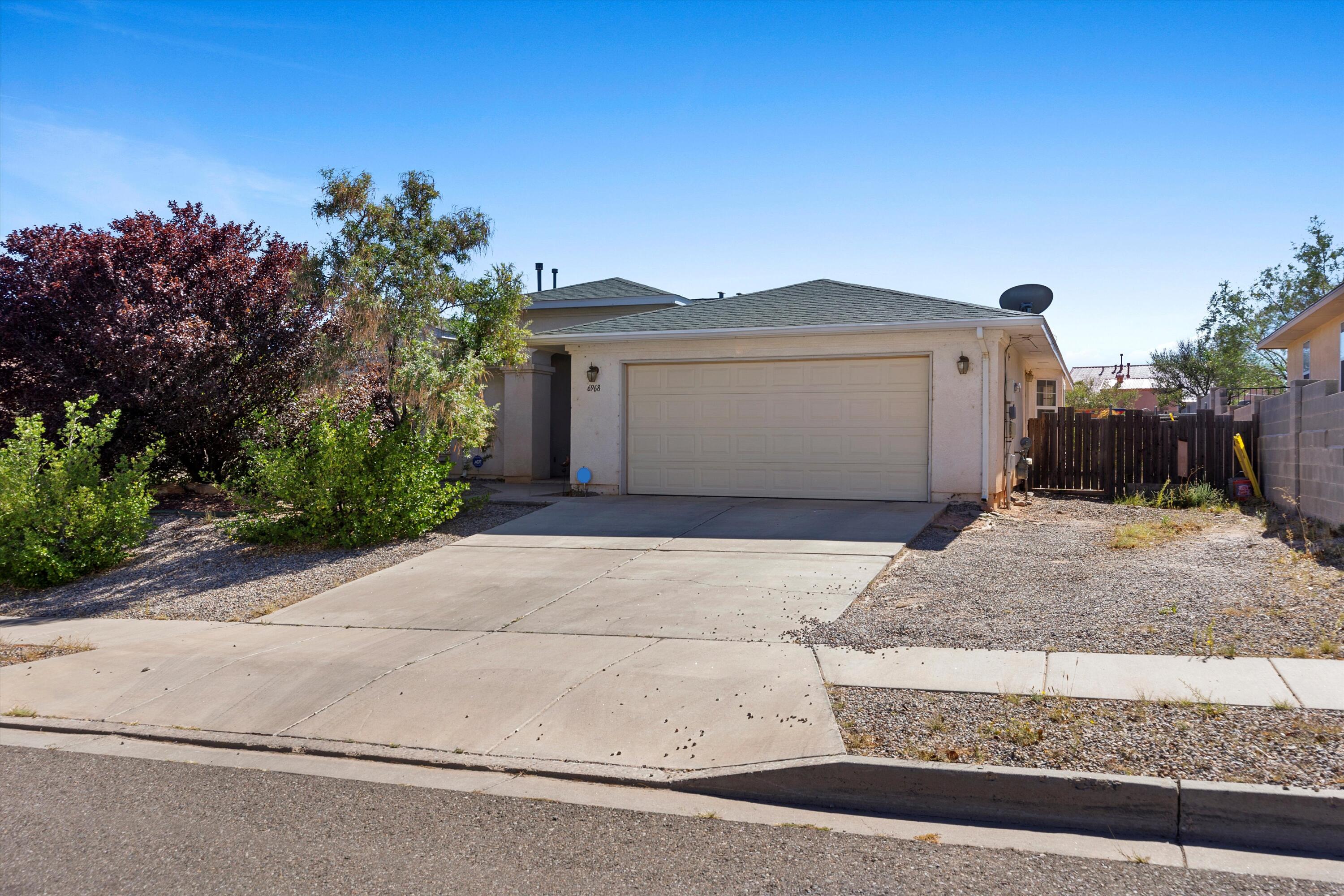 6968 ALBANY HILLS Drive NE