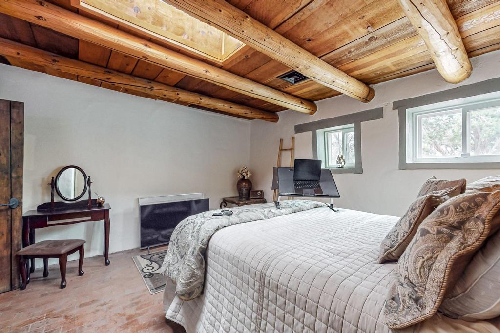 1440 Calle Cielo Vista Road
