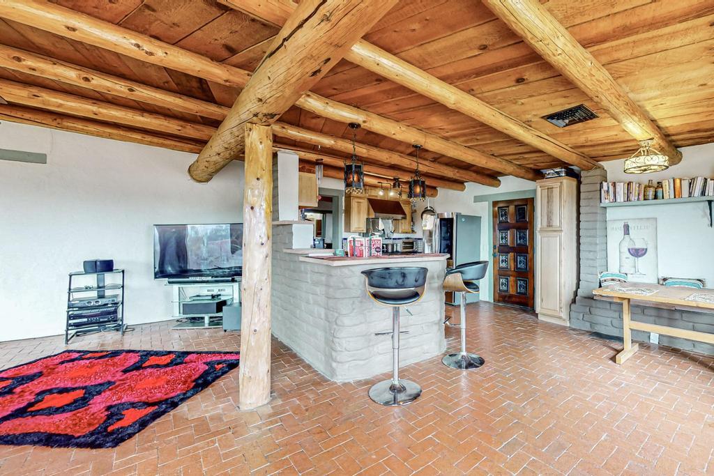 1440 Calle Cielo Vista Road