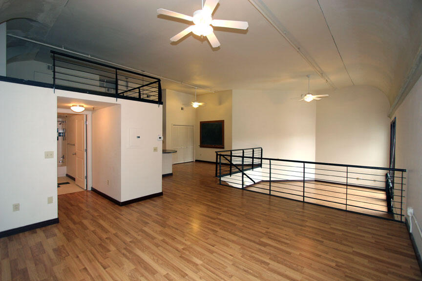 301 CENTRAL Avenue NE 305