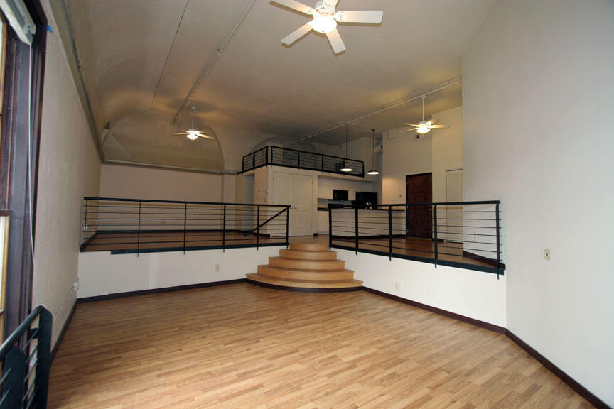 301 CENTRAL Avenue NE 305