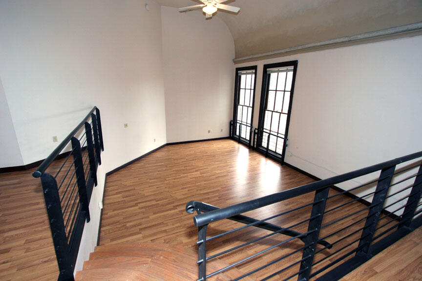 301 CENTRAL Avenue NE 305