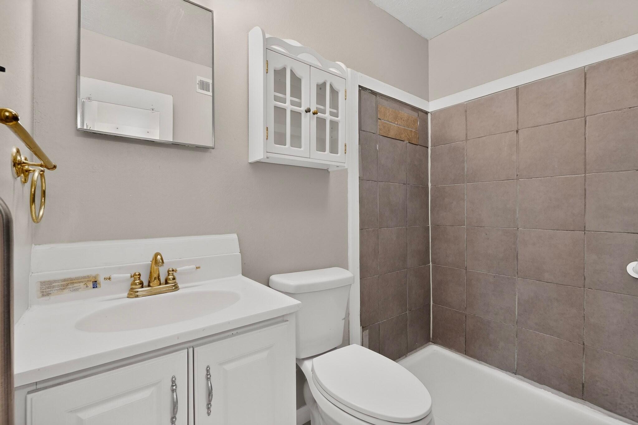 4601 Carlisle Boulevard NE APT A1