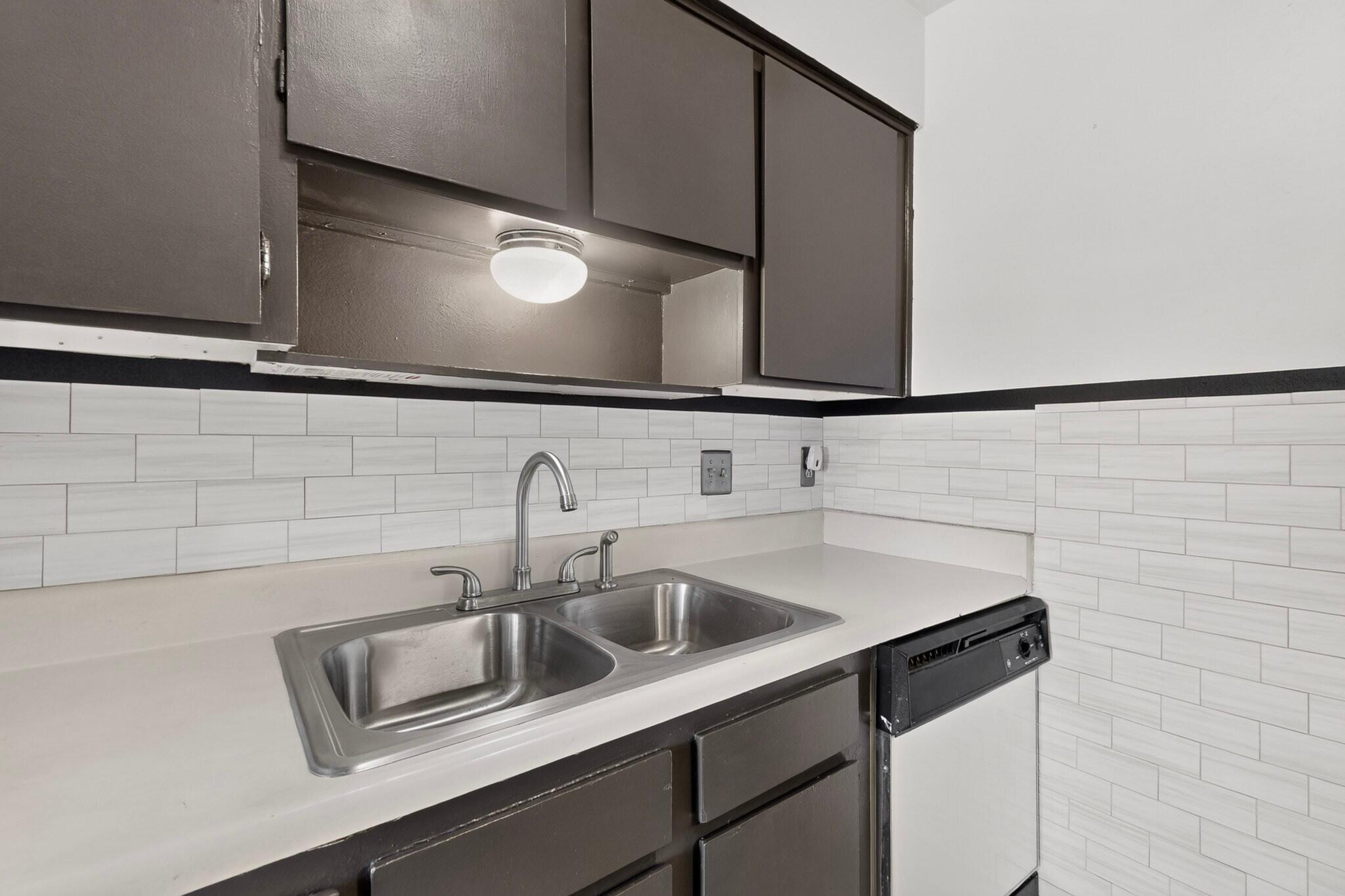 4601 Carlisle Boulevard NE APT A1