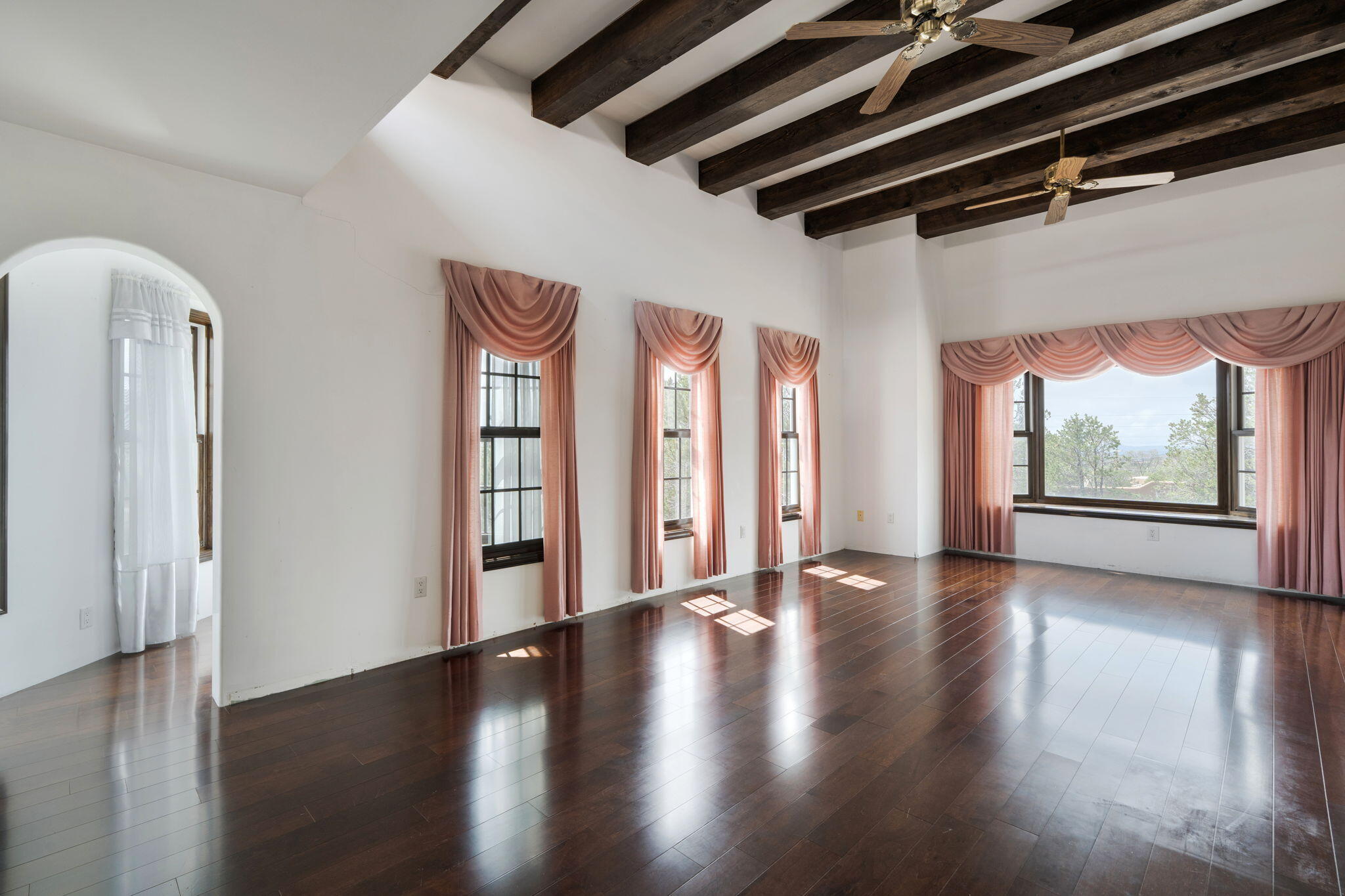 689 Gonzales Road