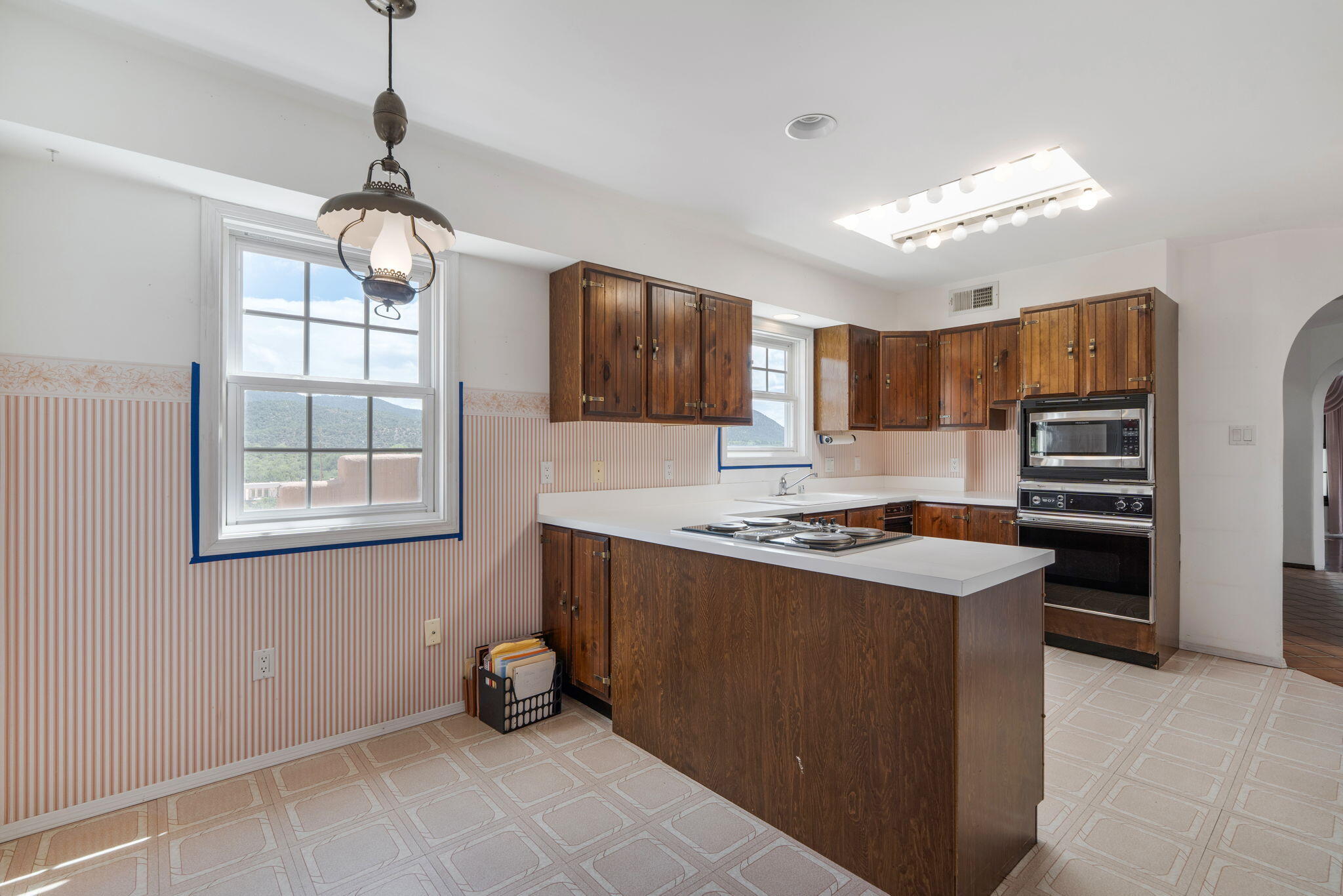 689 Gonzales Road