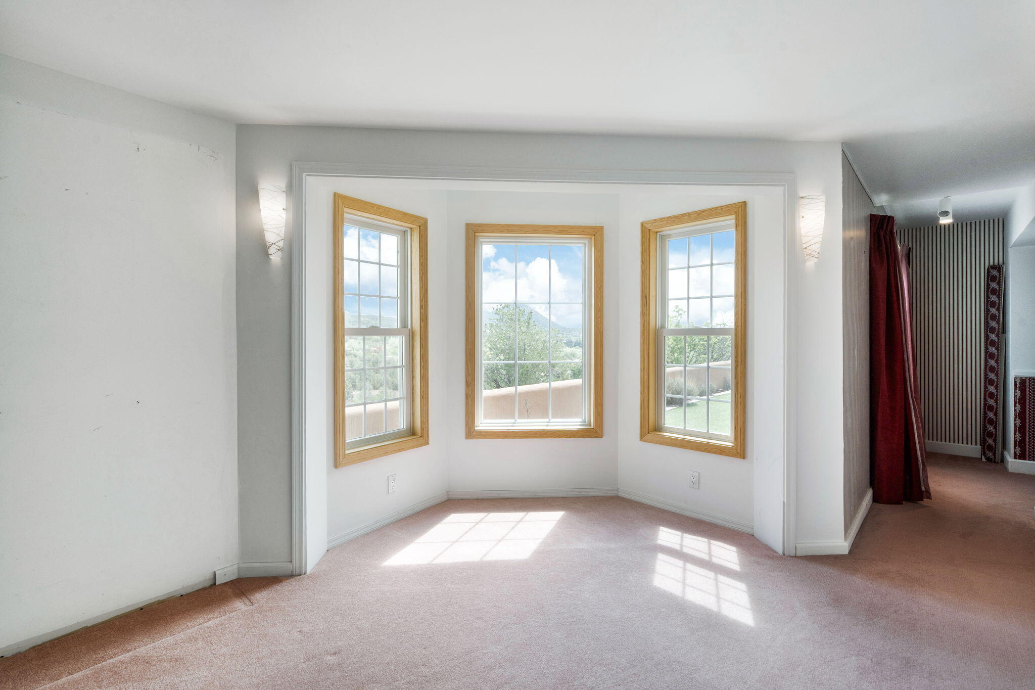 689 Gonzales Road