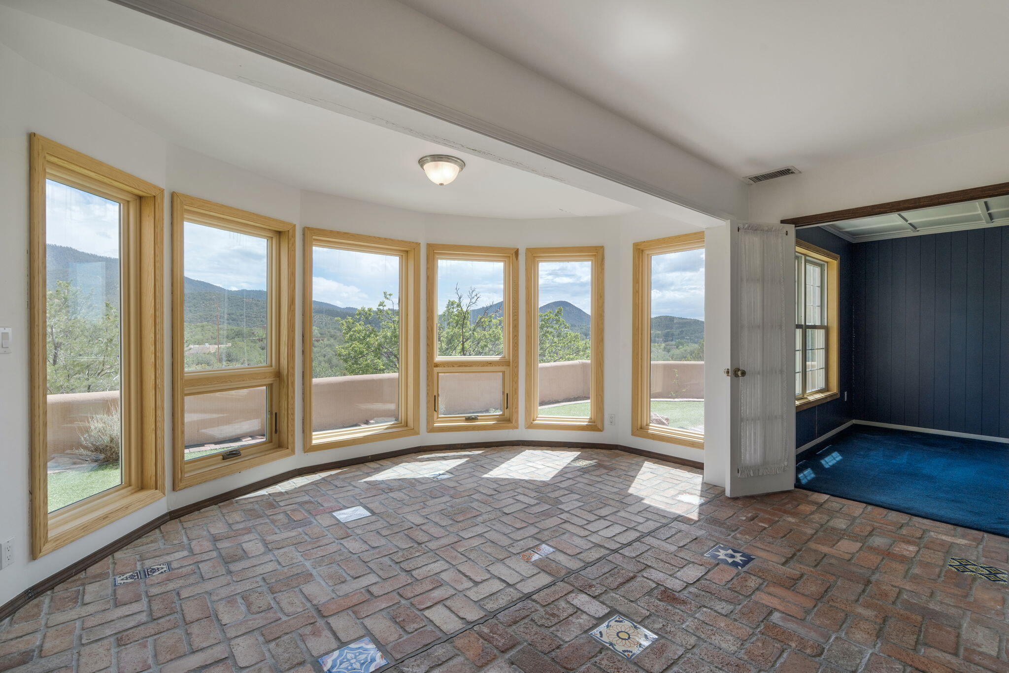 689 Gonzales Road