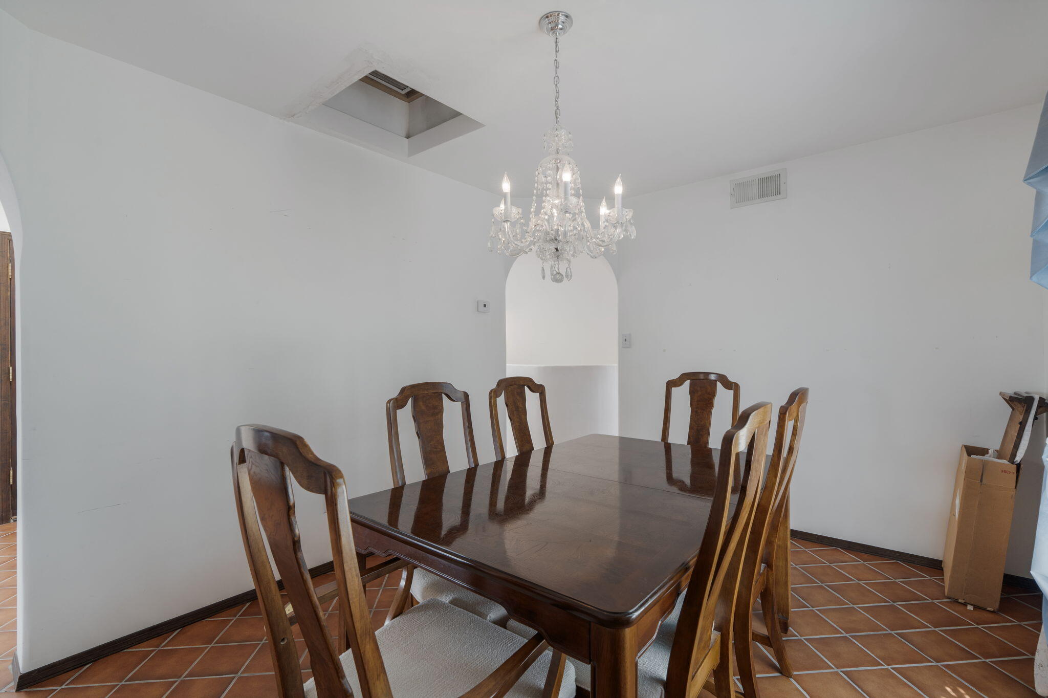 689 Gonzales Road