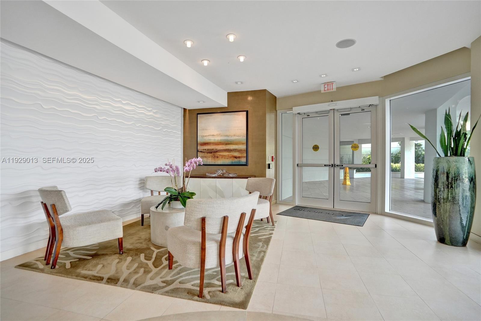 550 S Ocean Boulevard Ph-05