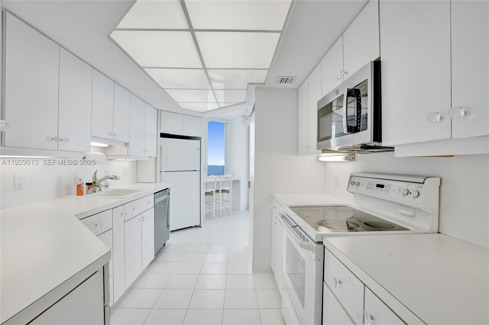 550 S Ocean Boulevard Ph-05
