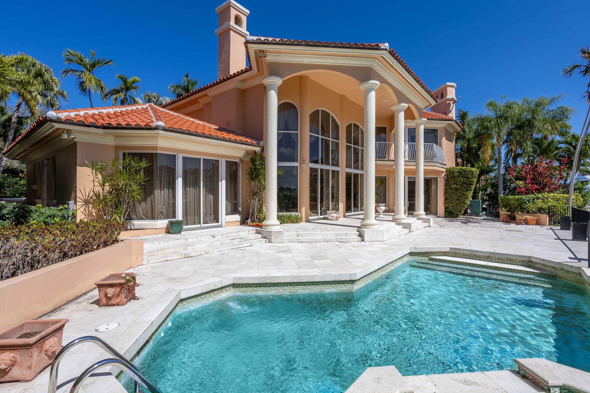 4 Isla Bahia Drive