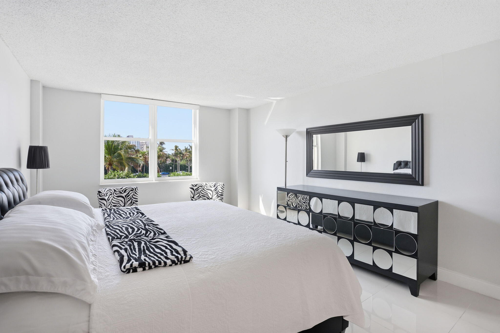 2000 S Ocean Boulevard 2l, Lauderdale-By-The-Sea Unit: 2l
