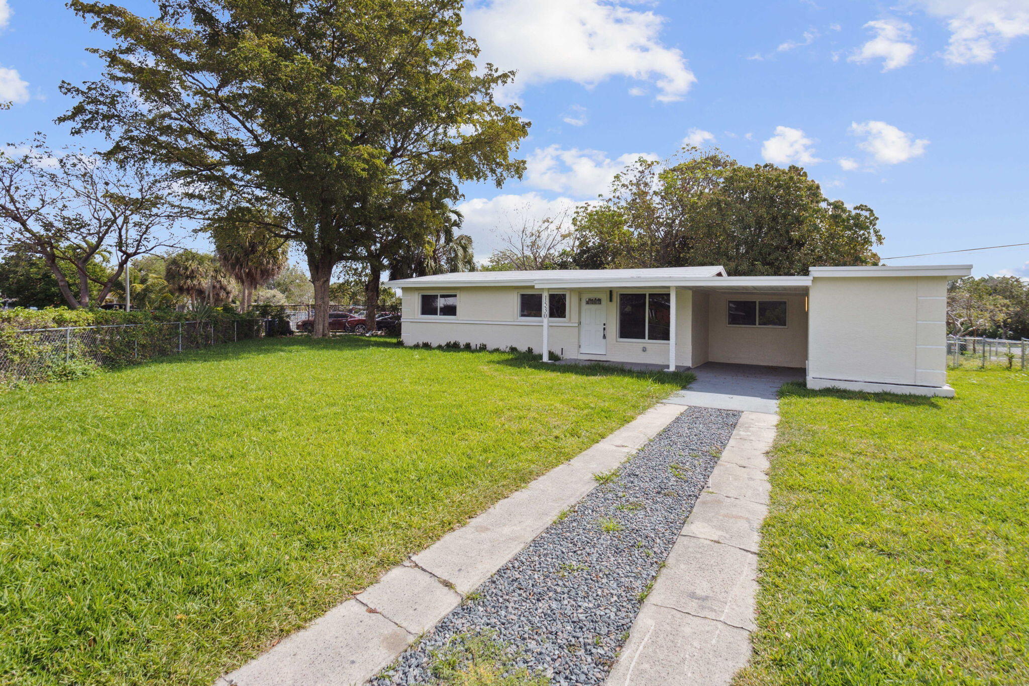 1530 NW 18TH Court
