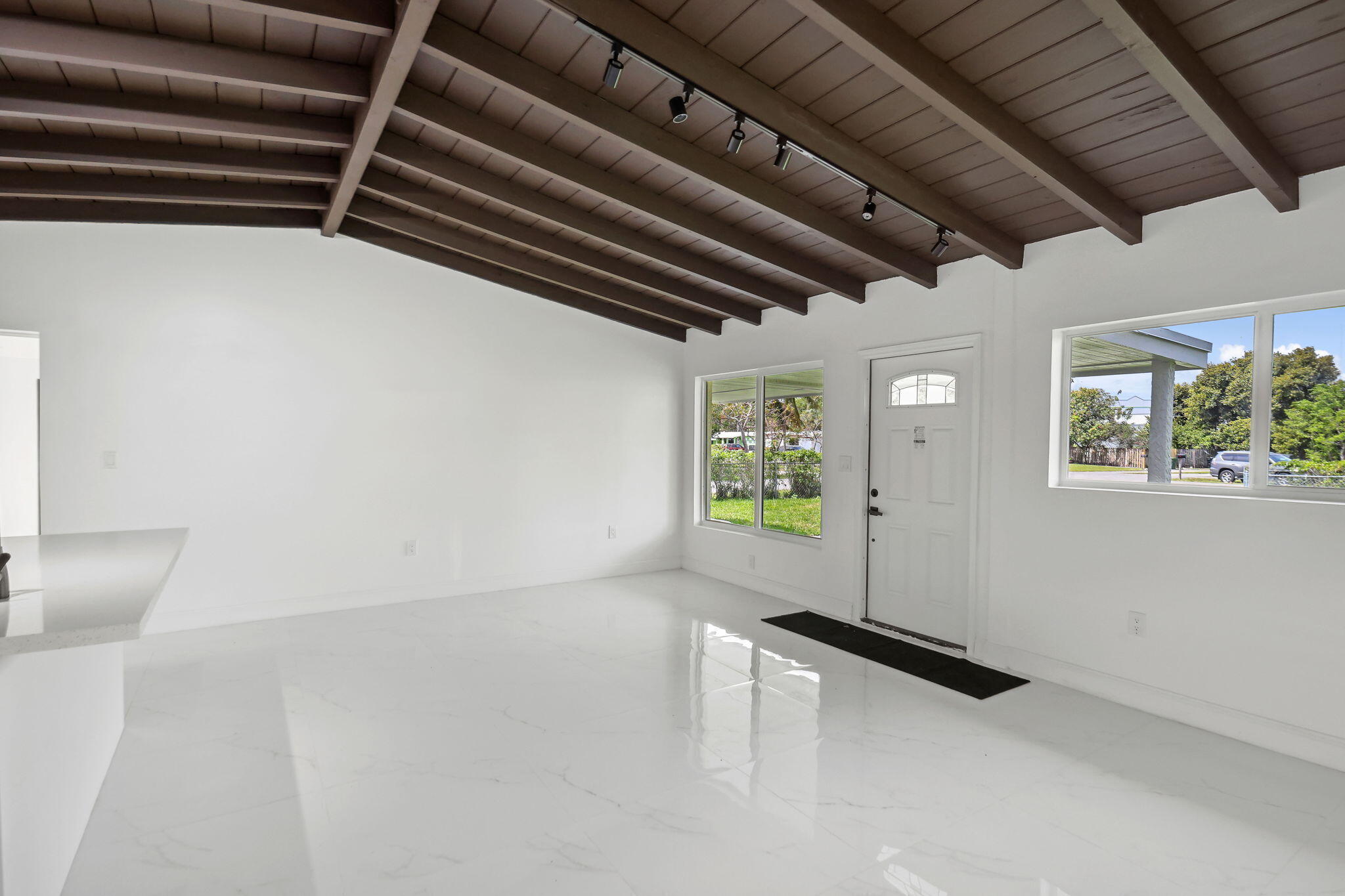 1530 NW 18TH Court