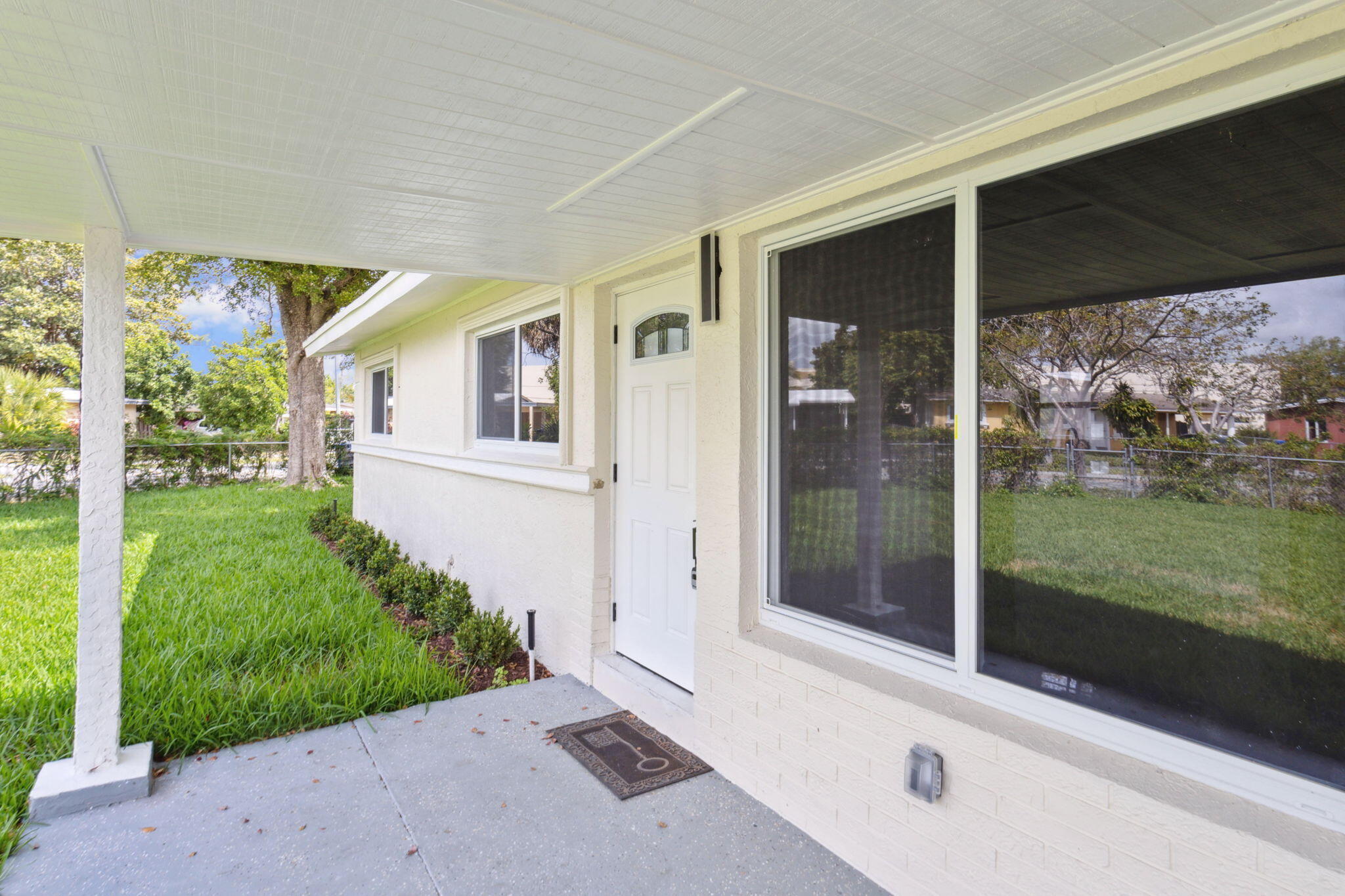 1530 NW 18TH Court