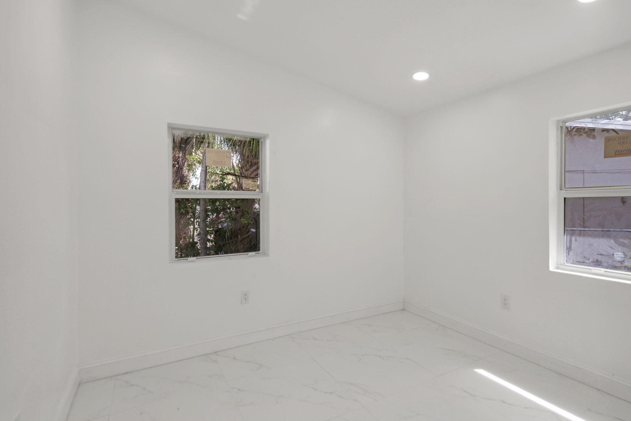 1530 NW 18TH Court