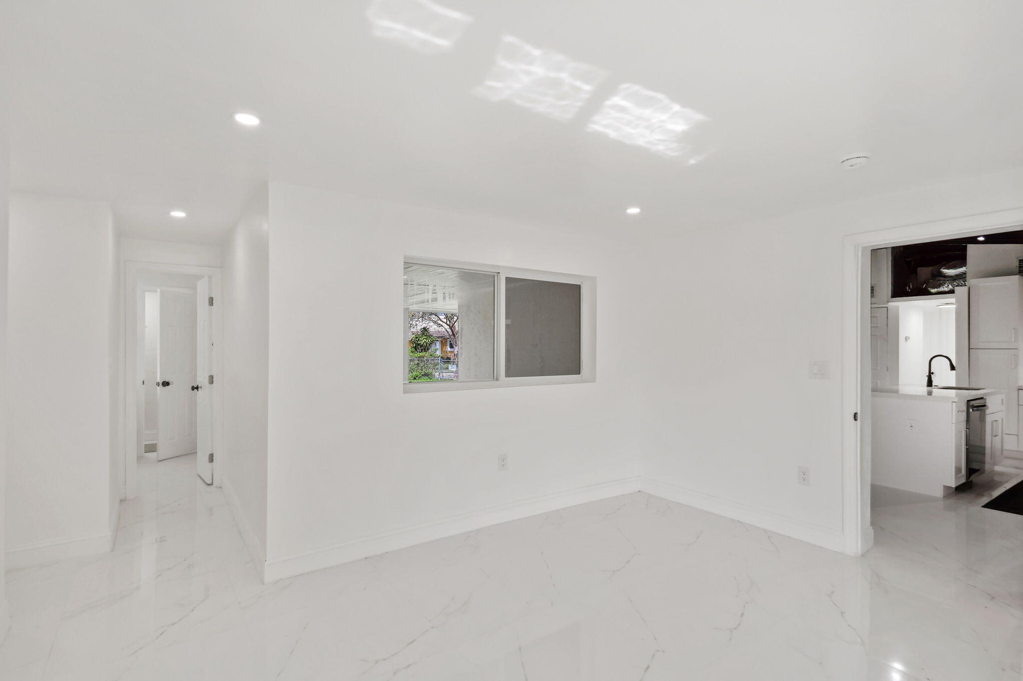 1530 NW 18TH Court