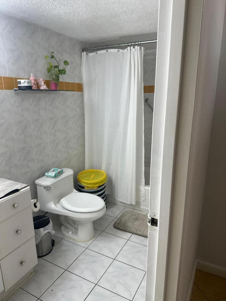 1000 Parkview Drive 102, Hallandale Beach Unit: 102